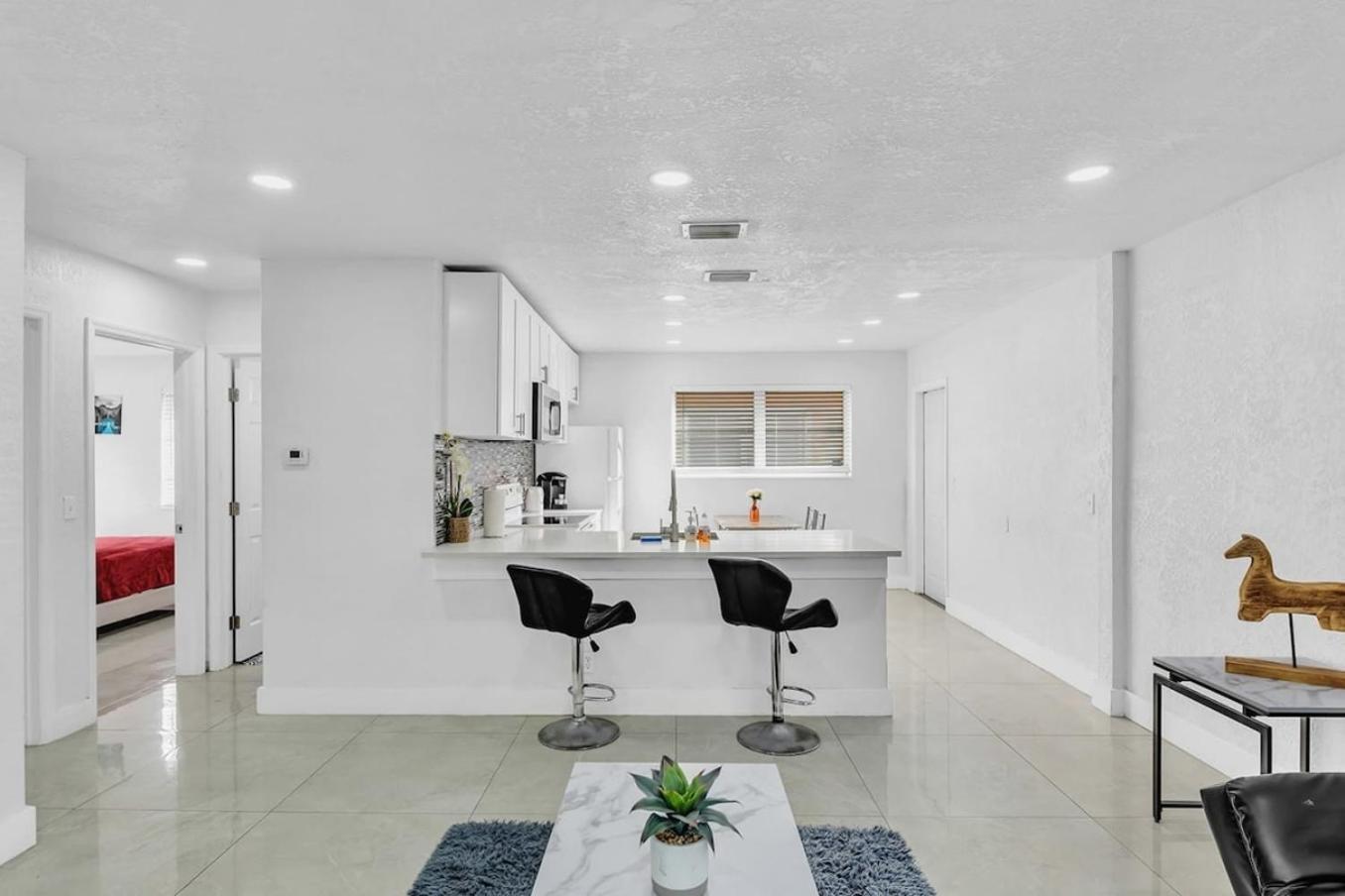 2 Bdrm Modern House Mins From Beach & Casino Hb1 Hallandale Beach Exteriér fotografie