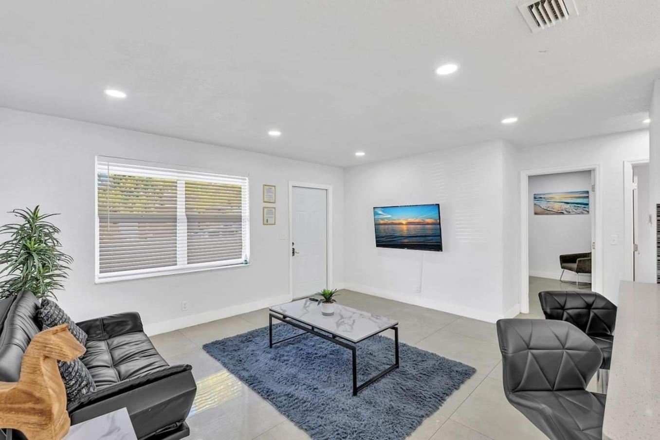 2 Bdrm Modern House Mins From Beach & Casino Hb1 Hallandale Beach Exteriér fotografie