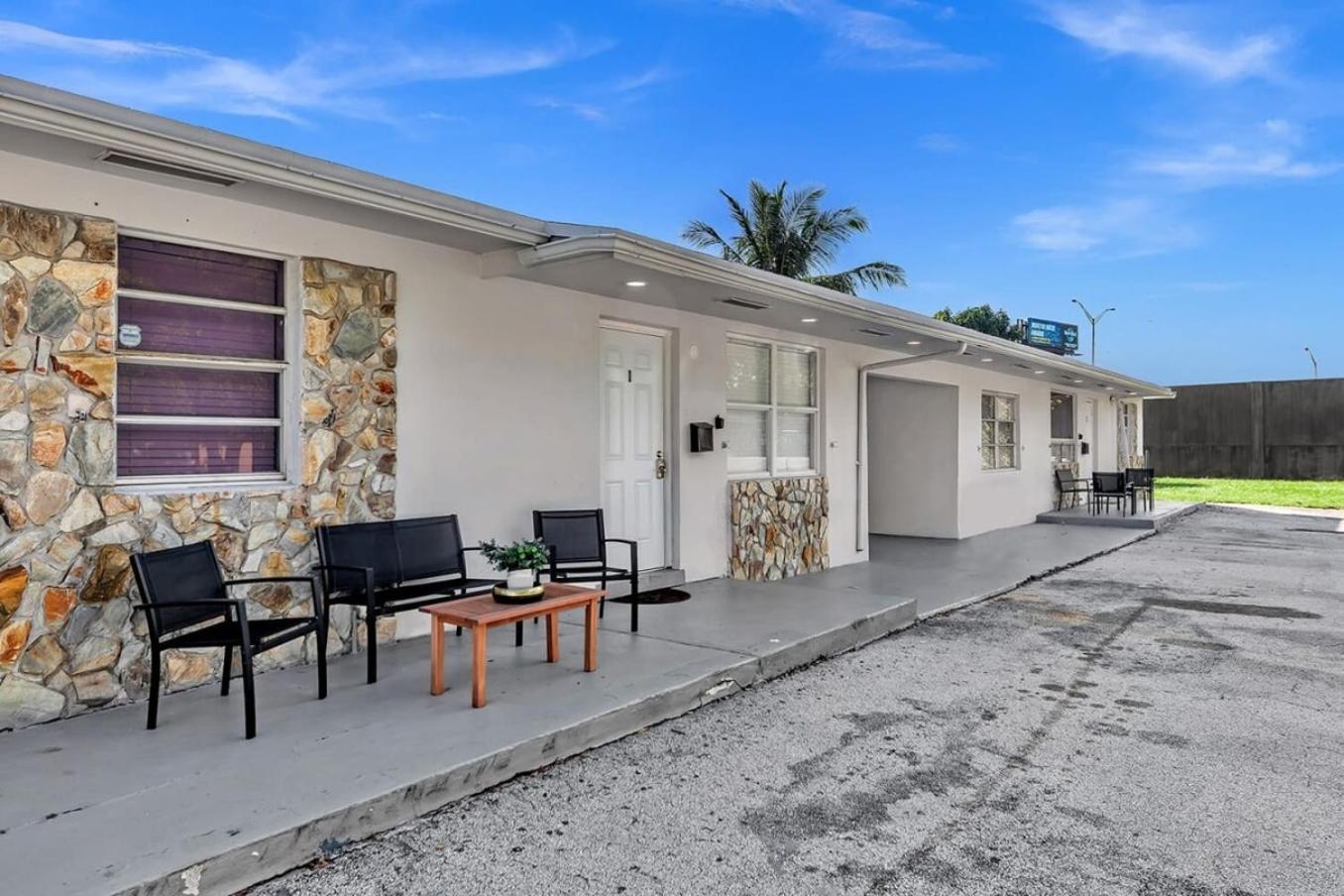 2 Bdrm Modern House Mins From Beach & Casino Hb1 Hallandale Beach Exteriér fotografie